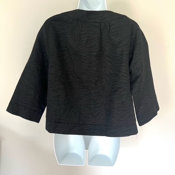 Michael Michael Kors black animal print 3/4 sleeve large button jacket small - Picture 4 of 9